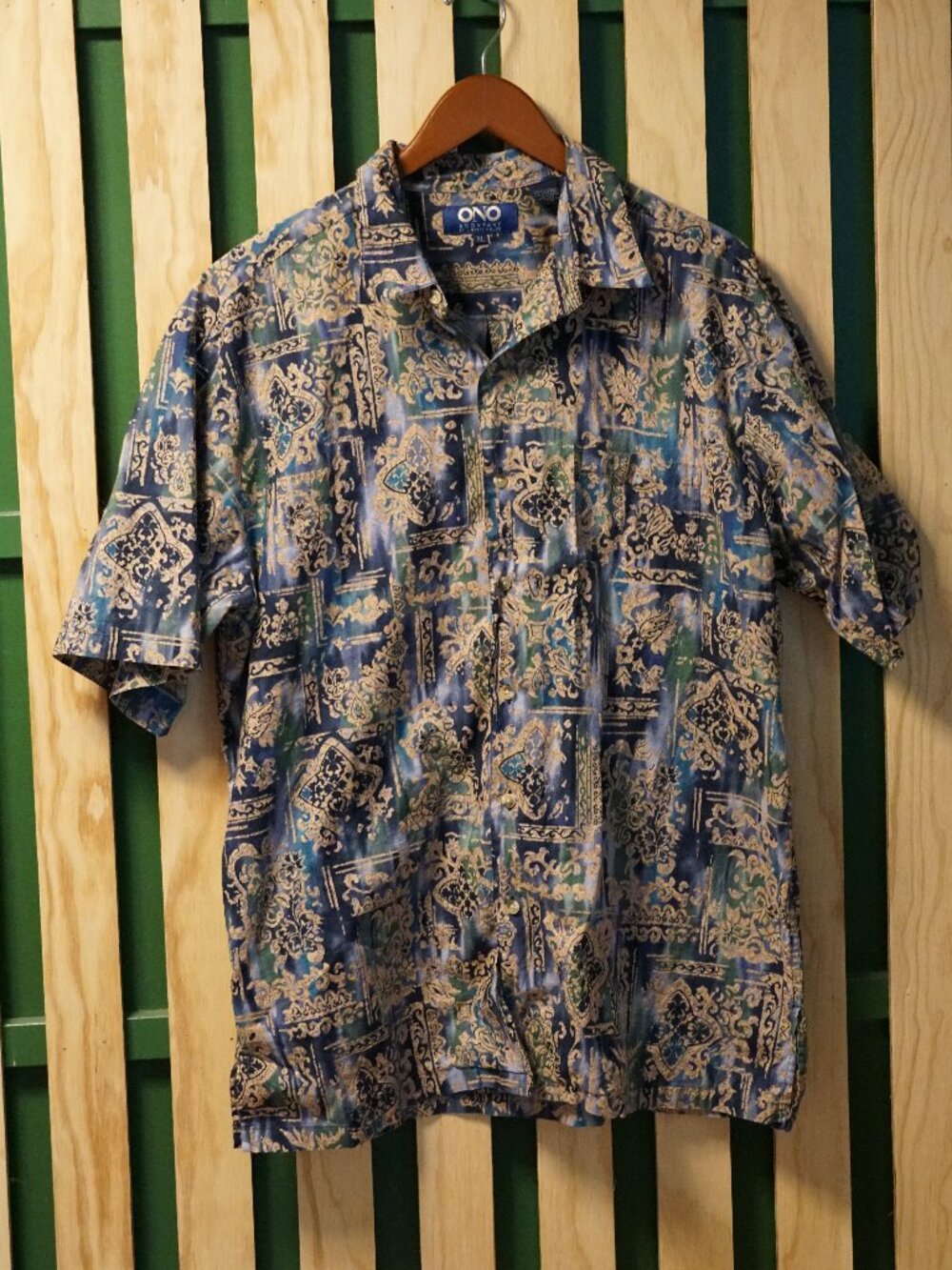 90's Vintage Pattern Shirt